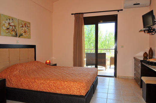 Golden Sunrise Apartments Khrysi Ammoudia Eksteriør bilde