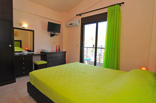 Golden Sunrise Apartments Khrysi Ammoudia Rom bilde